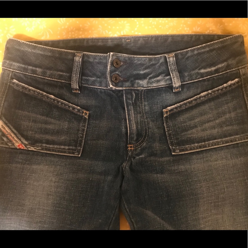 DIESEL Bootcut Sz. 31 denim jeans EUC (women’s)